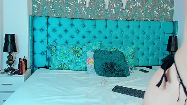 Snapshot of PariisRoa chatting on November 28, 2025, 8:09 pm PariisRoa online show from November 28, 2025, 8:09 pm