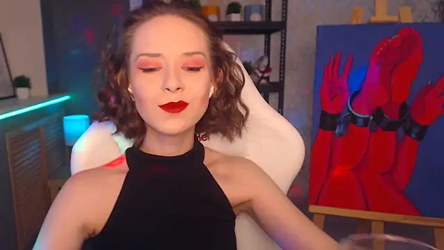 Snapshot of FascinatingEyess chatting on January 11, 2025, 6:54 pm FascinatingEyess online show from January 11, 2025, 6:54 pm