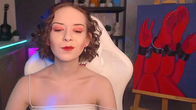 Snapshot of FascinatingEyess chatting on October 6, 2025, 6:41 pm FascinatingEyess online show from October 6, 2025, 6:41 pm