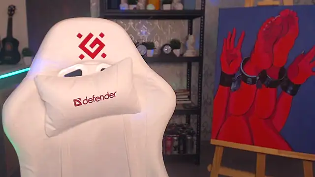 Snapshot of FascinatingEyess chatting on October 7, 2025, 6:31 pm FascinatingEyess online show from October 7, 2025, 6:31 pm