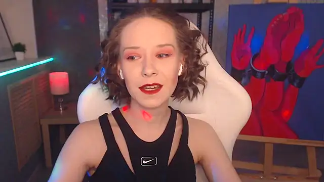 Snapshot of FascinatingEyess chatting on February 4, 2025, 9:31 pm FascinatingEyess online show from February 4, 2025, 9:31 pm