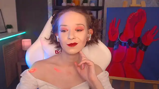 Snapshot of FascinatingEyess chatting on February 12, 2025, 5:05 am FascinatingEyess online show from February 12, 2025, 5:05 am