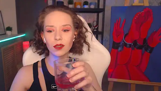 Snapshot of FascinatingEyess chatting on January 25, 2025, 6:02 pm FascinatingEyess online show from January 25, 2025, 6:02 pm