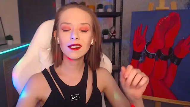 Snapshot of FascinatingEyess chatting on January 17, 2025, 9:39 pm FascinatingEyess online show from January 17, 2025, 9:39 pm