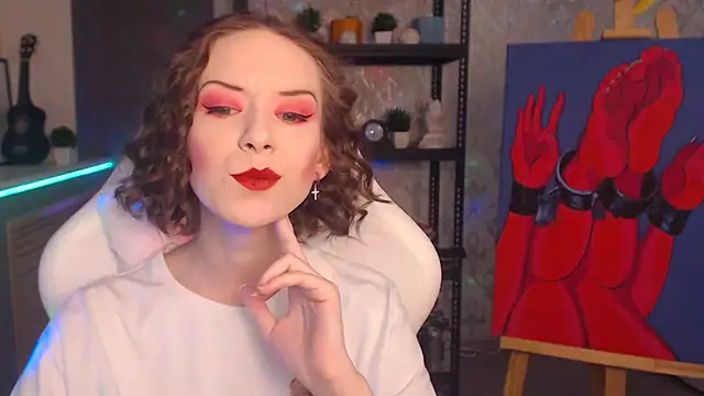 Snapshot of FascinatingEyess chatting on October 29, 2025, 6:07 pm FascinatingEyess online show from October 29, 2025, 6:07 pm