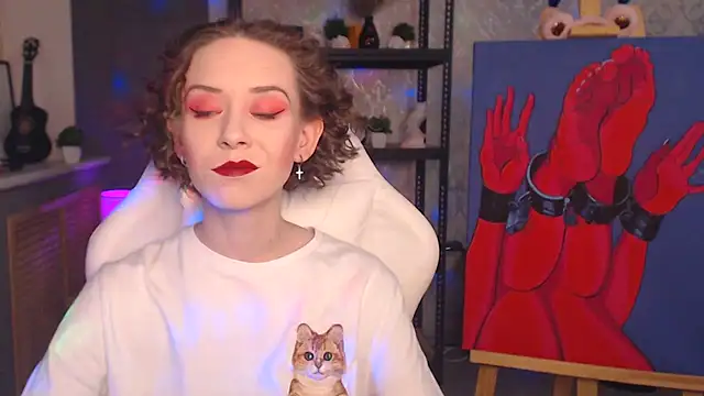 FascinatingEyess online show from February 3, 2026, 8:58 pm