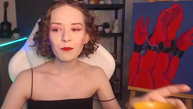 Snapshot of FascinatingEyess chatting on October 11, 2025, 7:48 pm FascinatingEyess online show from October 11, 2025, 7:48 pm