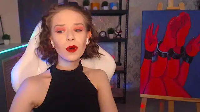 Snapshot of FascinatingEyess chatting on January 14, 2025, 11:05 pm FascinatingEyess online show from January 14, 2025, 11:05 pm