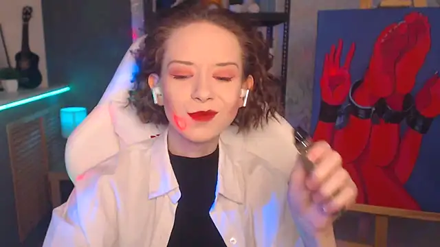 Snapshot of FascinatingEyess chatting on March 2, 2025, 3:13 am FascinatingEyess online show from March 2, 2025, 3:13 am