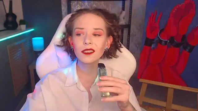 Snapshot of FascinatingEyess chatting on March 22, 2025, 6:22 am FascinatingEyess online show from March 22, 2025, 6:22 am