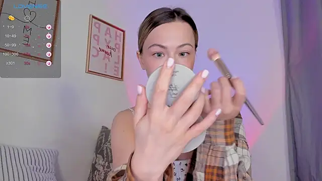 Snapshot of damn_cutie chatting on November 29, 2025, 4:40 pm damn cutie online show from November 29, 2025, 4:40 pm