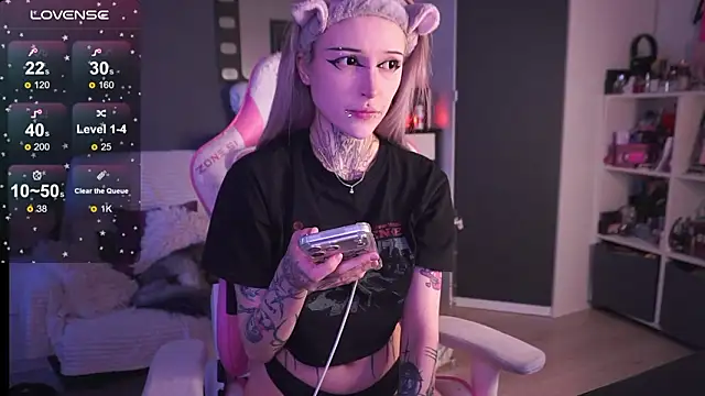 Snapshot of fraulein_mooon chatting on March 20, 2026, 4:08 pm fraulein mooon online show from March 20, 2026, 4:08 pm