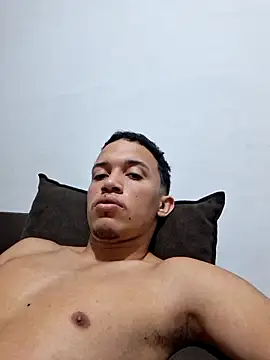 Pietro novin online show from October 26, 2025, 4:07 pm