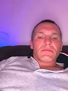 Snapshot of AttractiveSilk5 chatting on July 4, 2026, 10:03 pm AttractiveSilk5 online show from July 4, 2026, 10:03 pm