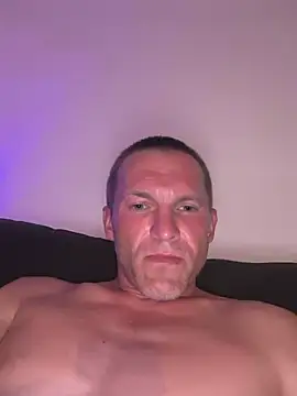 Snapshot of AttractiveSilk5 chatting on June 29, 2026, 10:31 pm AttractiveSilk5 online show from June 29, 2026, 10:31 pm