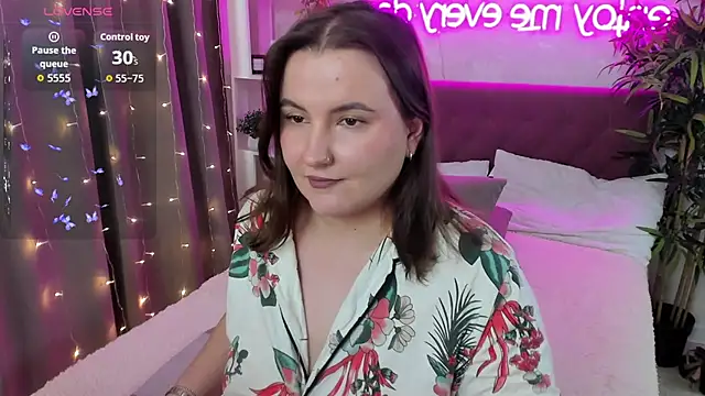 FeralPeach online show from February 13, 2026, 7:19 am