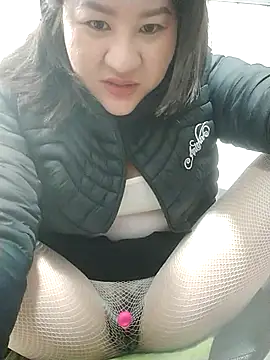 Snapshot of Rose_DiDi chatting on February 12, 2025, 6:19 am Rose DiDi online show from February 12, 2025, 6:19 am