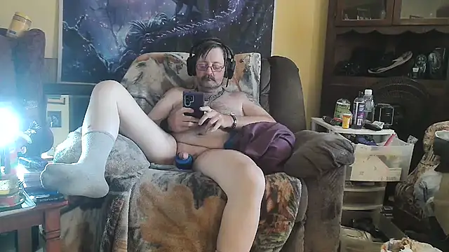 Snapshot of SlutPupWaya chatting on April 4, 2026, 7:42 pm SlutPupWaya online show from April 4, 2026, 7:42 pm