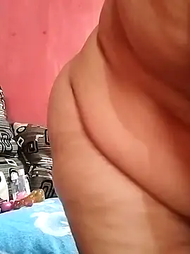 Snapshot of naughtygrannyXXX chatting on February 10, 2025, 8:09 am naughtygrannyXXX online show from February 10, 2025, 8:09 am