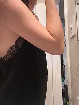 SafeinouterSpace online show from December 21, 2025, 6:59 am