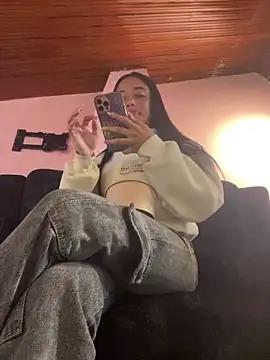 Ady 18 online show from February 9, 2026, 9:13 pm