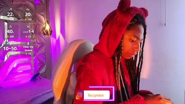 Snapshot of Queen_perla_ chatting on February 17, 2026, 5:10 pm Queen perla online show from February 17, 2026, 5:10 pm