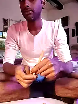 KeptupInosine online show from November 28, 2025, 12:49 pm