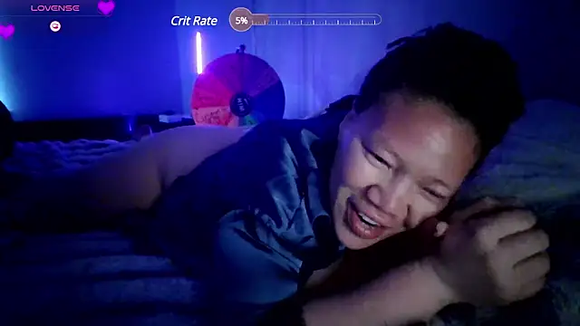 Snapshot of Milfshakecafe chatting on March 19, 2025, 2:02 pm Milfshakecafe online show from March 19, 2025, 2:02 pm