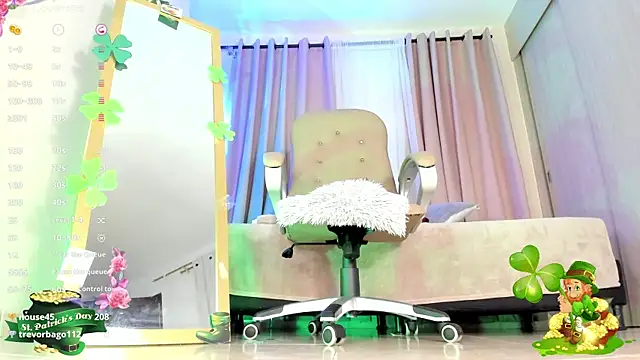 Snapshot of thais_dreams chatting on March 17, 2025, 4:01 pm thais dreams online show from March 17, 2025, 4:01 pm