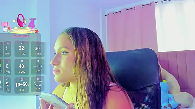 Snapshot of Agnescruzz chatting on November 1, 2025, 7:52 pm Agnescruzz online show from November 1, 2025, 7:52 pm