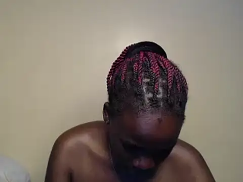 Snapshot of erlyn_misha chatting on March 17, 2025, 9:24 pm erlyn misha online show from March 17, 2025, 9:24 pm