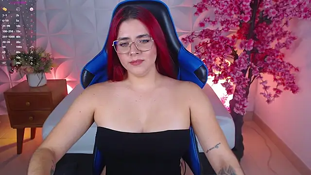 lizowenn  online show from January 6, 2026, 7:07 pm