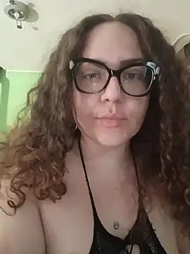 peachgirlmartyna online show from July 7, 2026, 1:25 pm