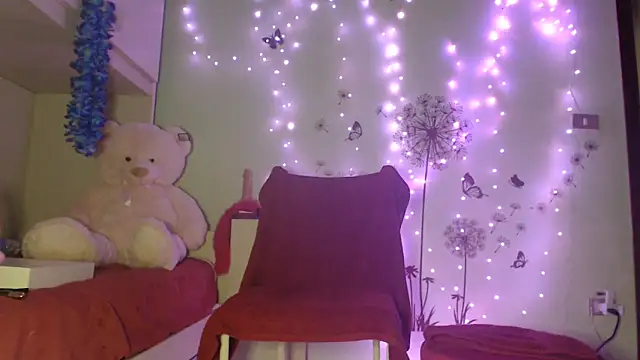 Snapshot of peachgirlmartyna chatting on March 1, 2025, 4:00 pm peachgirlmartyna online show from March 1, 2025, 4:00 pm