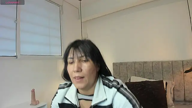 Snapshot of GiaFox_ chatting on April 29, 2026, 8:15 pm GiaFox online show from April 29, 2026, 8:15 pm