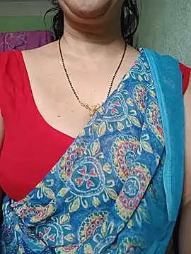 Snapshot of Rosy-B chatting on July 8, 2026, 9:54 am Rosy-B online show from July 8, 2026, 9:54 am