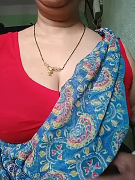 Snapshot of Rosy-B chatting on July 2, 2026, 12:55 am Rosy-B online show from July 2, 2026, 12:55 am