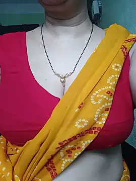 Snapshot of Rosy-B chatting on July 4, 2026, 1:23 am Rosy-B online show from July 4, 2026, 1:23 am