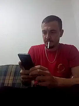 mayk18cm online show from November 22, 2025, 8:18 pm