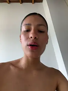 Snapshot of Valentinabaker chatting on July 18, 2026, 2:58 pm Valentinabaker online show from July 18, 2026, 2:58 pm