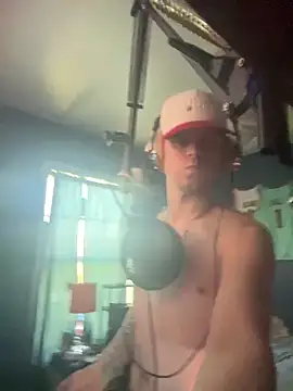 traejddd online show from April 9, 2026, 5:52 pm