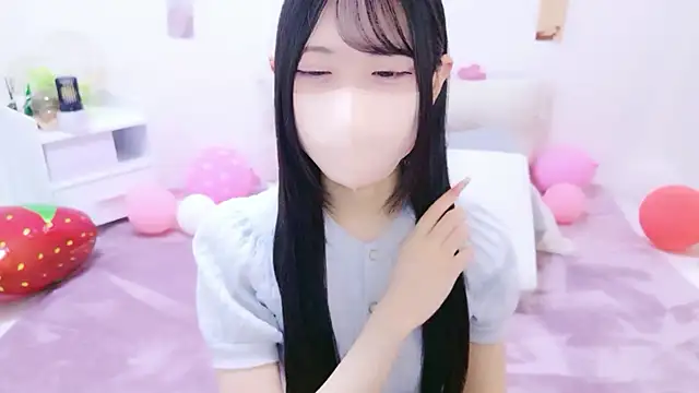 Suzu ch xx online show from April 19, 2026, 12:17 pm