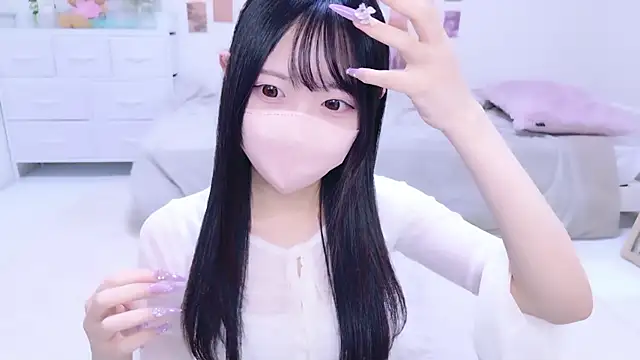 Suzu ch xx online show from October 16, 2025, 1:19 pm