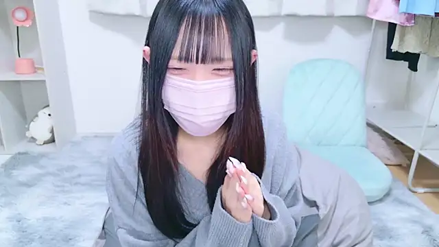 Suzu ch xx online show from February 3, 2025, 3:49 pm