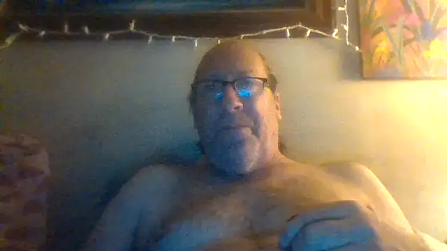 Snapshot of hornyrich69 chatting on January 9, 2025, 3:58 am hornyrich69 online show from January 9, 2025, 3:58 am