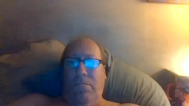 Snapshot of hornyrich69 chatting on January 2, 2025, 3:58 am hornyrich69 online show from January 2, 2025, 3:58 am