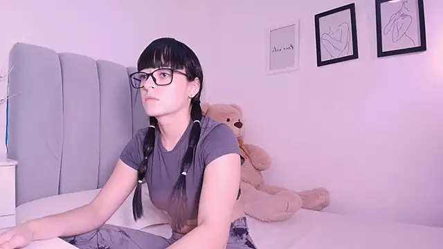 DannaHyde online show from August 3, 2026, 6:36 pm