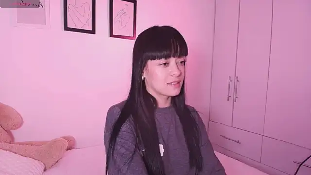 Snapshot of DannaHyde chatting on November 24, 2025, 6:08 pm DannaHyde online show from November 24, 2025, 6:08 pm