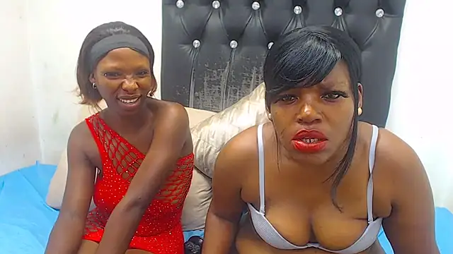 MILKYLONGPUSSYLIPSS online show from February 19, 2026, 6:05 pm