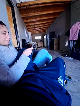 Michellluxo online show from September 28, 2025, 5:09 pm